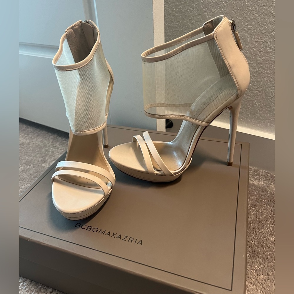 BCBG Women’s Heels Size 8 US